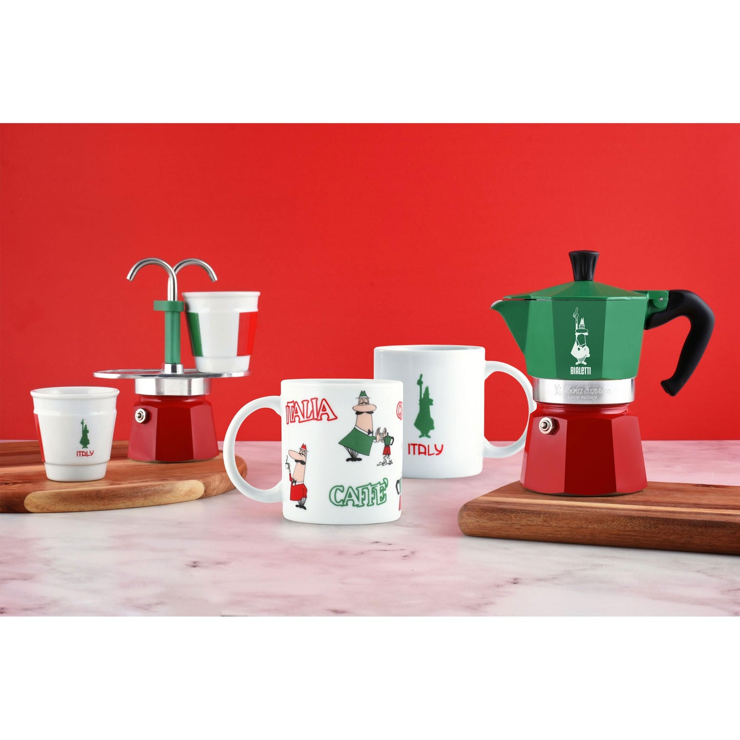 Bialetti - Moka Express: Iconic Stovetop Espresso Maker, Makes Real Italian Coffee, Moka Pot 3 Cups (4.3 Oz - 130 Ml), Aluminium, Silver